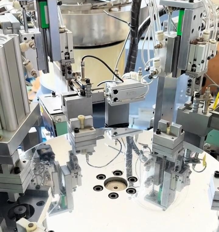 articulated robots in chakan